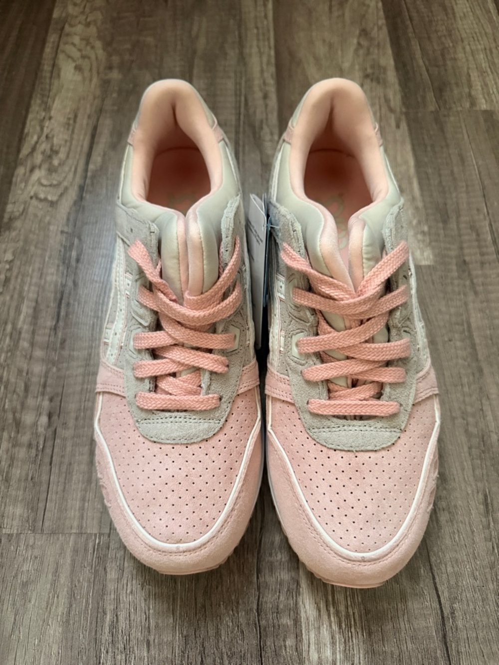 NIB ASICS Pink and Taupe Suede Gel-Lyte III Sneakers - Picture 2 of 5